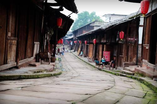 【祥龙贺岁】当代著名心理学家刘义林向全国人民拜年